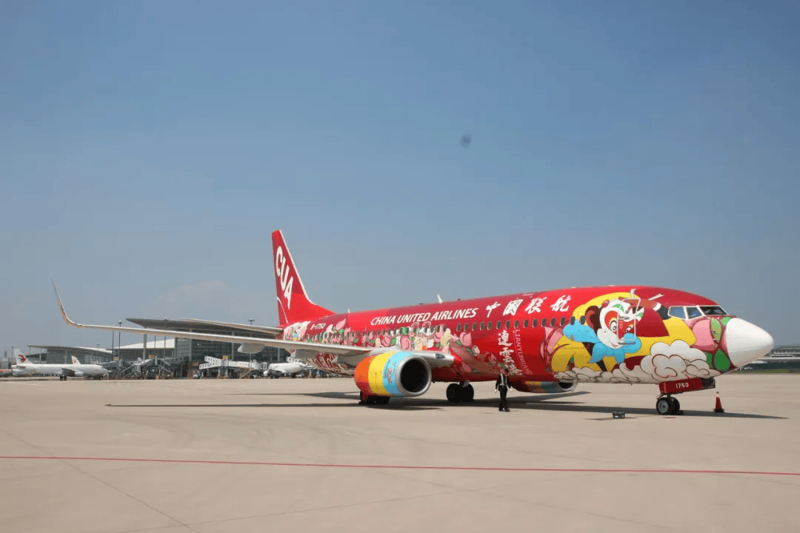 走进航空广告投放的世界:一场与天空共舞的艺术